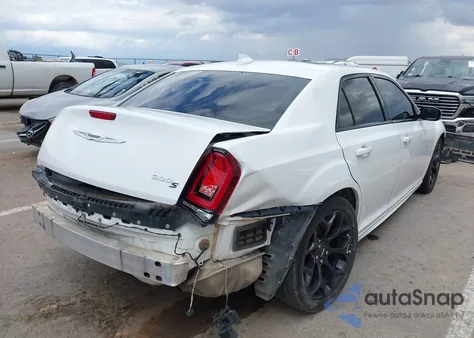 2019 Chrysler 300 из США, поврежденный, VIN 2C3CCABG5KH690674
